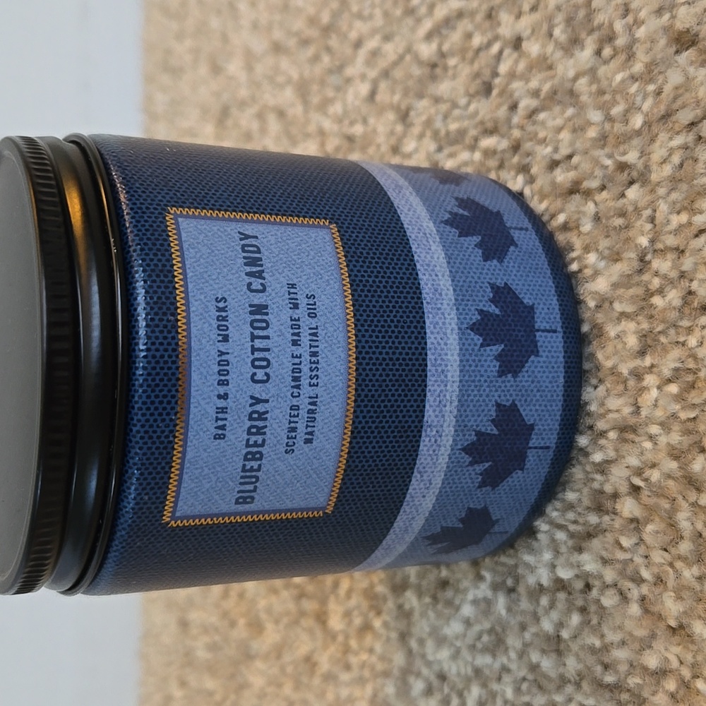 Blueberry Cotton Candy Candle, Leaf Design